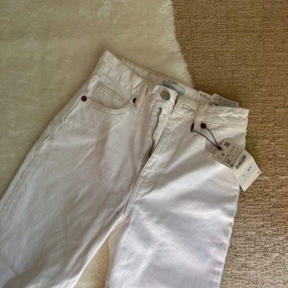 Jeans - Picture 2 of 2